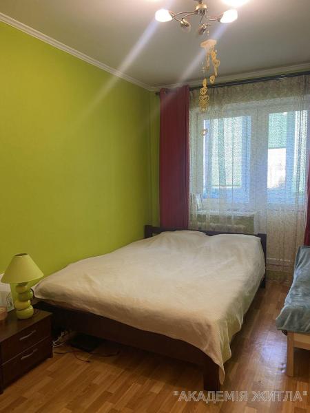 Продам 2-комнатную квартиру