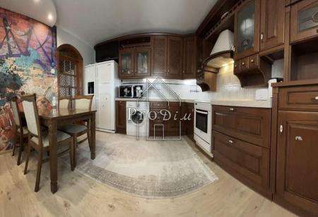 Продам 3-кімнатну квартиру