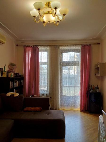 Продам 4-комнатную квартиру