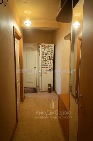 Продам 2-комнатную квартиру