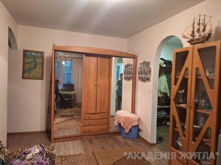 Продам 3-комнатную квартиру