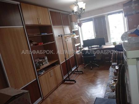 Продам 3-комнатную квартиру