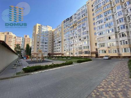 Продам 2-кімнатну квартиру, ЖК «Будинок біля фонтану»