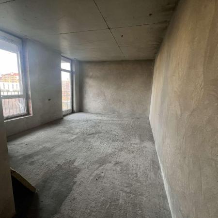 Продам 1-кімнатну квартиру в новобудові