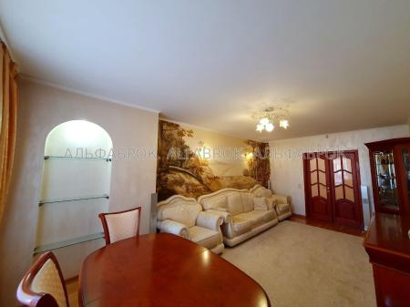 Продам 3-комнатную квартиру