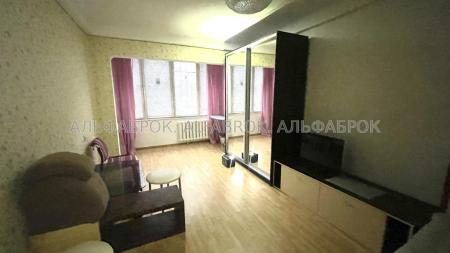 Продам 1-комнатную квартиру