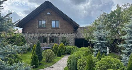 Продам 2-поверховий будинок
