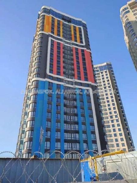 Продам 3-кімнатну квартиру в новобудові, ЖК Абрикосовий