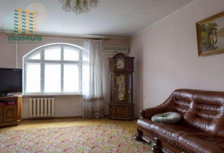 Продам 3-кімнатну квартиру