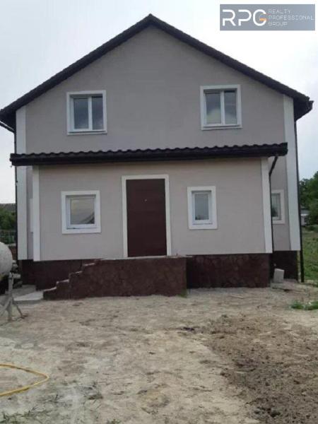 Продам 2-поверховий будинок