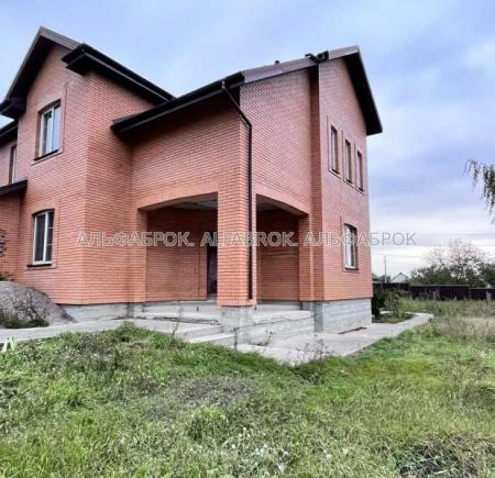 Продам 2-поверховий будинок