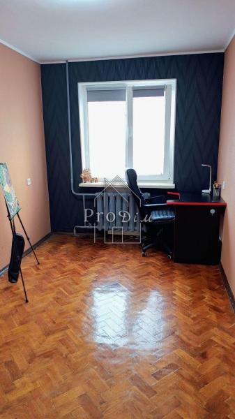 Продам 3-кімнатну квартиру