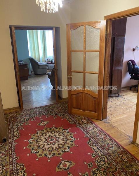 Продам 2-кімнатну квартиру