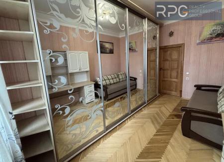 Продам 2-кімнатну квартиру