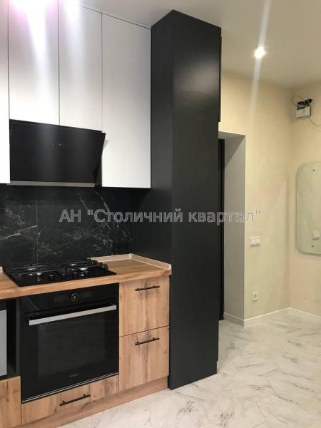 Продам квартиру-студію