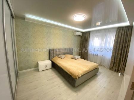 Продам 3-комнатную квартиру, ЖК «Кристер Град»