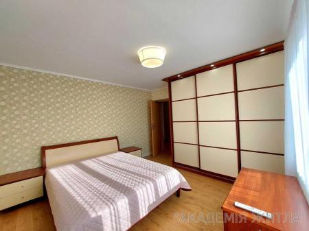 Сдам 4-комнатную квартиру