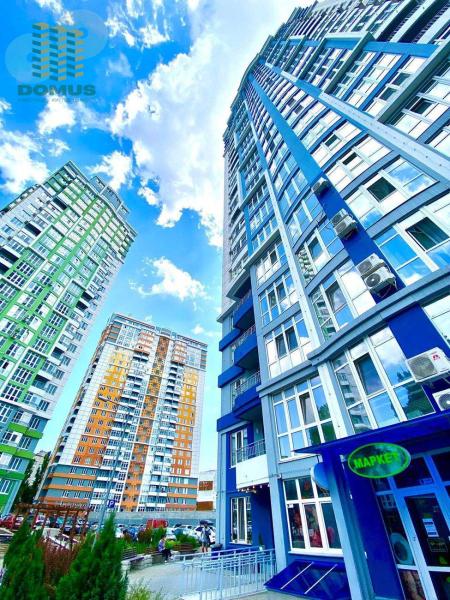 Продам 2-кімнатну квартиру, ЖК «Чотири сезони»
