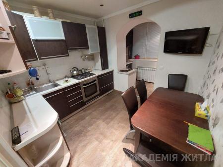Сдам 4-комнатную квартиру