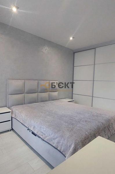 Продам 3-кімнатну квартиру
