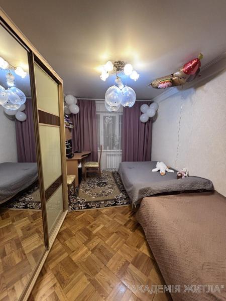 Продам 2-комнатную квартиру