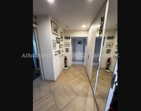 Продам 3-комнатную квартиру