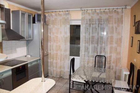 Продам 2-комнатную квартиру