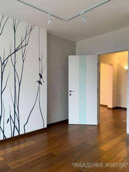 Продам 3-комнатную квартиру