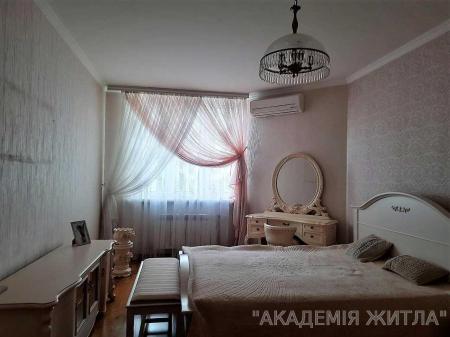 Сдам 3-комнатную квартиру в новостройке, ЖК «Корона»