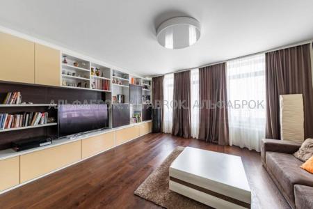 Продам 3-кімнатну квартиру