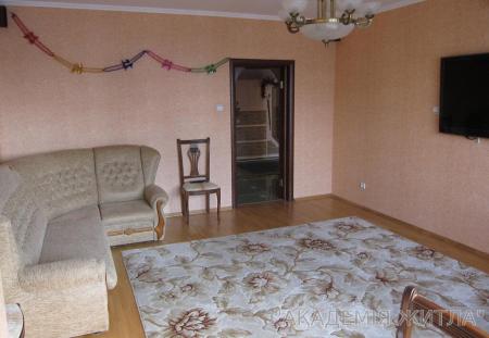 Продам 3-комнатную квартиру