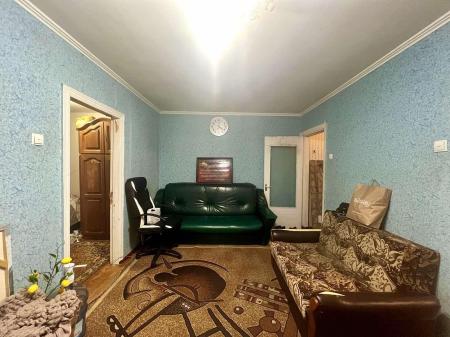 Продам 3-кімнатну квартиру