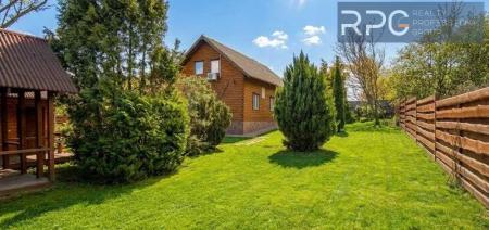 Продам 2-поверховий дачний будинок