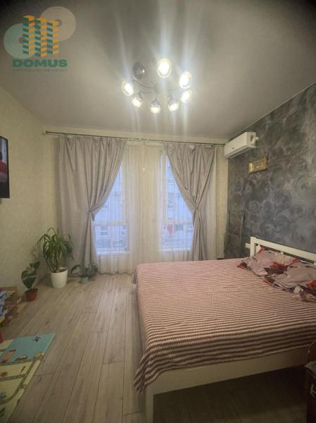 Продам 1-кімнатну квартиру, ЖК «Золоті Стовпи»