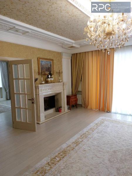 Продам 2-поверховий будинок