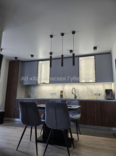 Продам 3-комнатную квартиру в новостройке, ЖК «Лазурный»