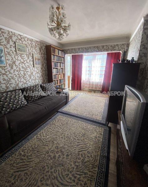 Продам 2-комнатную квартиру