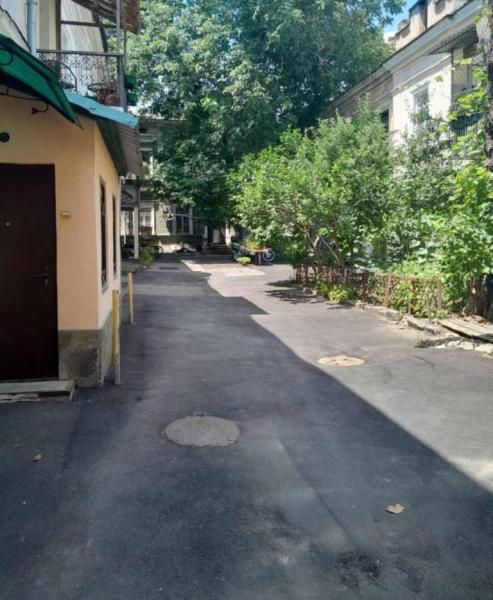 Продам 2-кімнатну квартиру