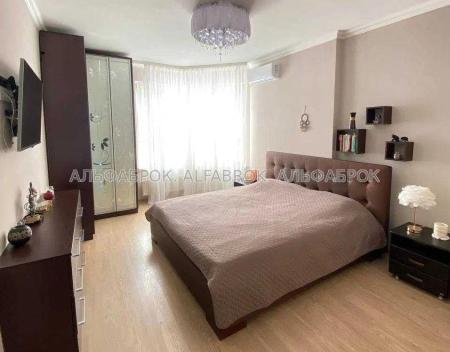 Продам 3-комнатную квартиру