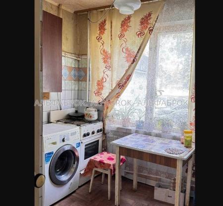 Продам 3-кімнатну квартиру