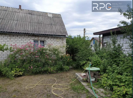 Продам дачний будинок