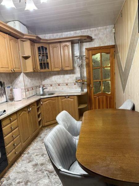 Продам 3-кімнатну квартиру