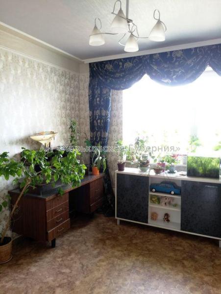 Продам 4-комнатную квартиру