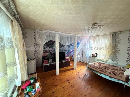 Продам 3-поверховий будинок