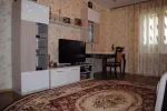 Продам 2-кімнатну квартиру, 80 м², косметичний ремонт