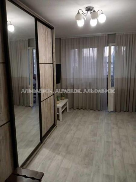 Продам 2-комнатную квартиру