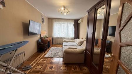 Продам 3-кімнатну квартиру