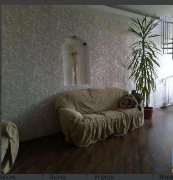 Продам 4-кімнатну квартиру