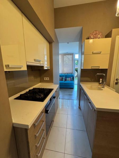 Продам 2-кімнатну квартиру