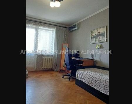 Продам 3-кімнатну квартиру